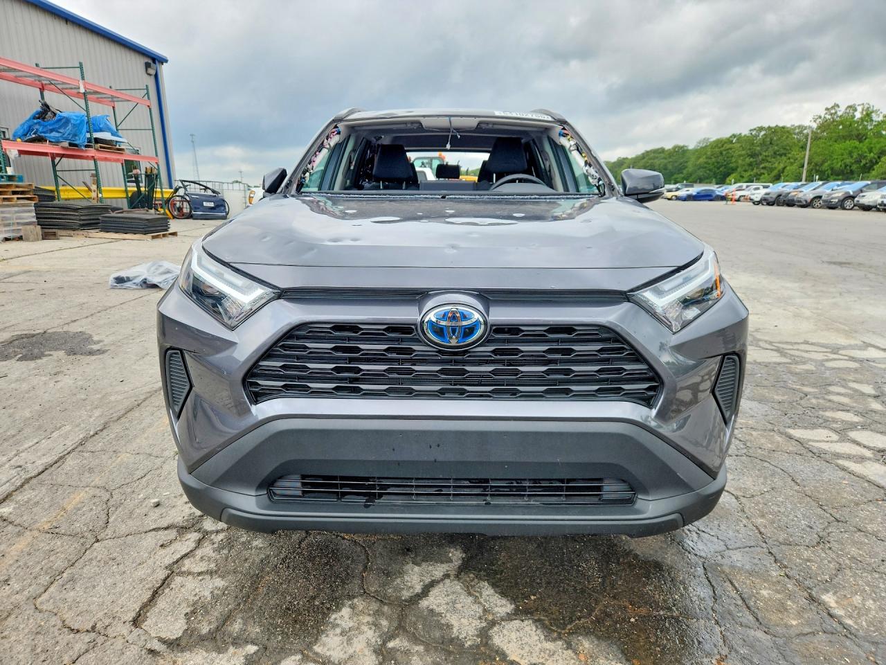2022 TOYOTA RAV4 XLE photo 9