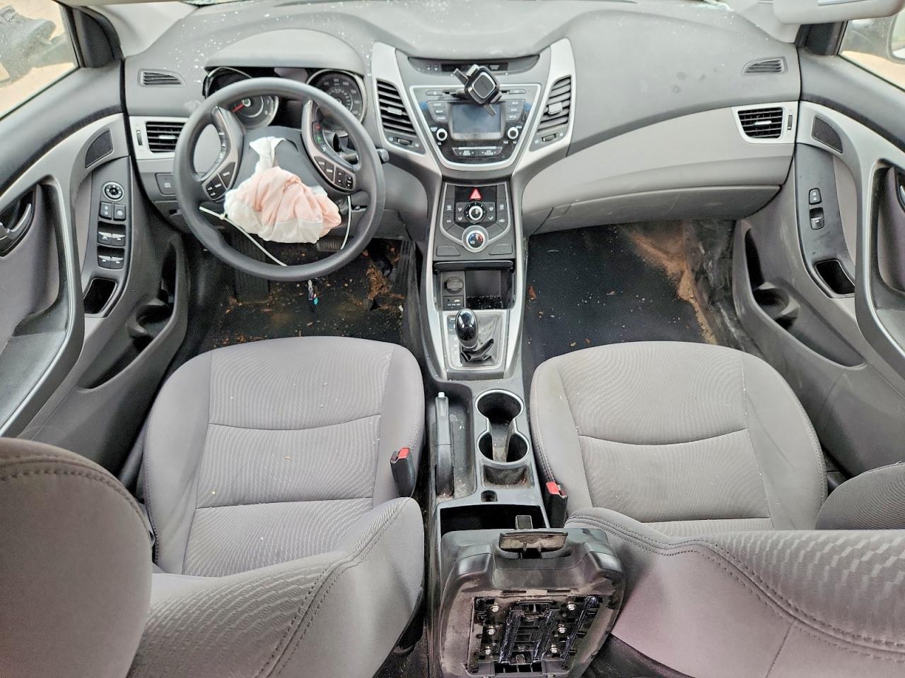 2015 HYUNDAI ELANTRA SE photo 22