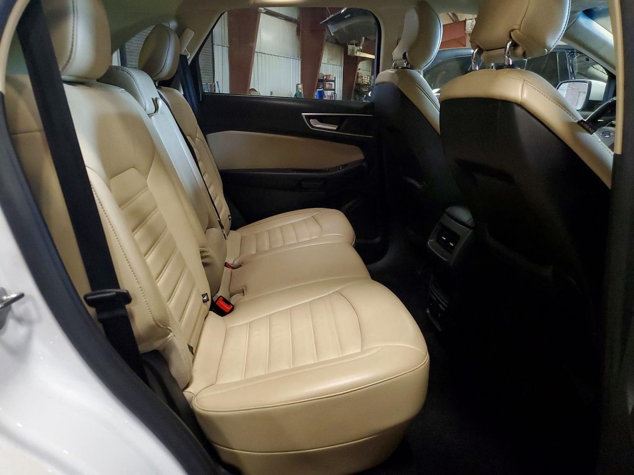 2015 FORD EDGE SEL photo 11