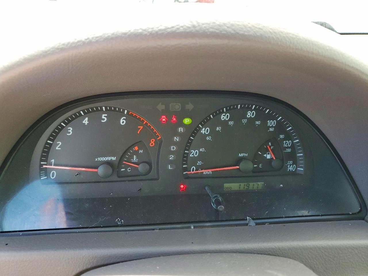 2004 TOYOTA CAMRY LE photo 17