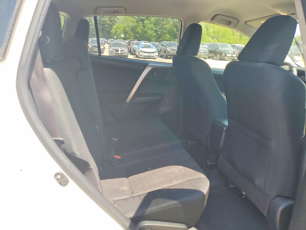 2017 TOYOTA RAV4 LE photo 21