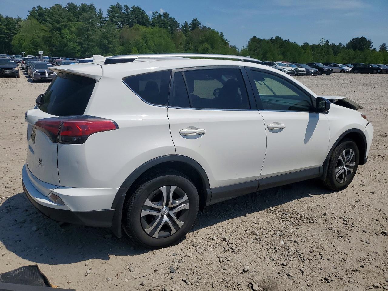 2017 TOYOTA RAV4 LE photo 5