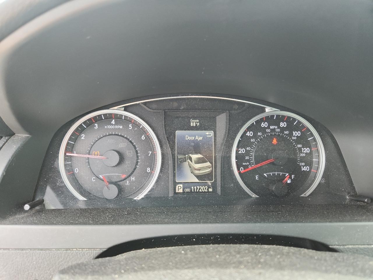2017 TOYOTA CAMRY SE photo 25