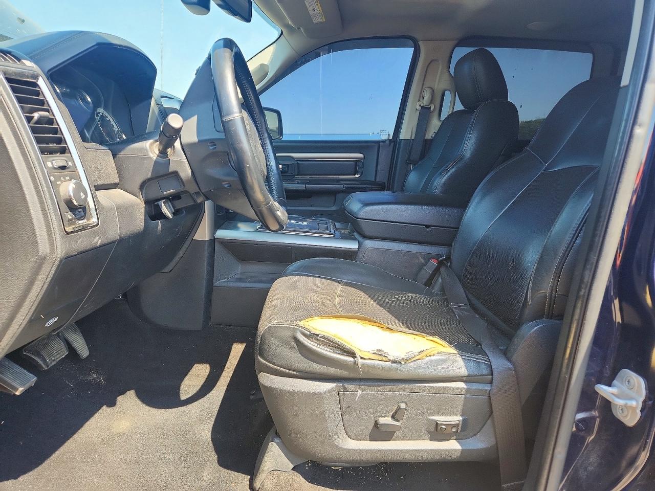 2013 RAM 1500 SPORT photo 7