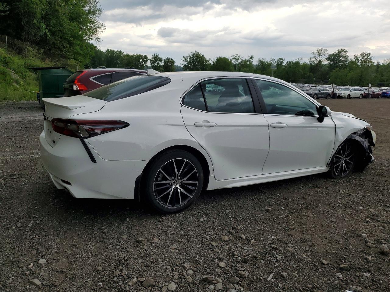 2023 TOYOTA CAMRY SE photo 3