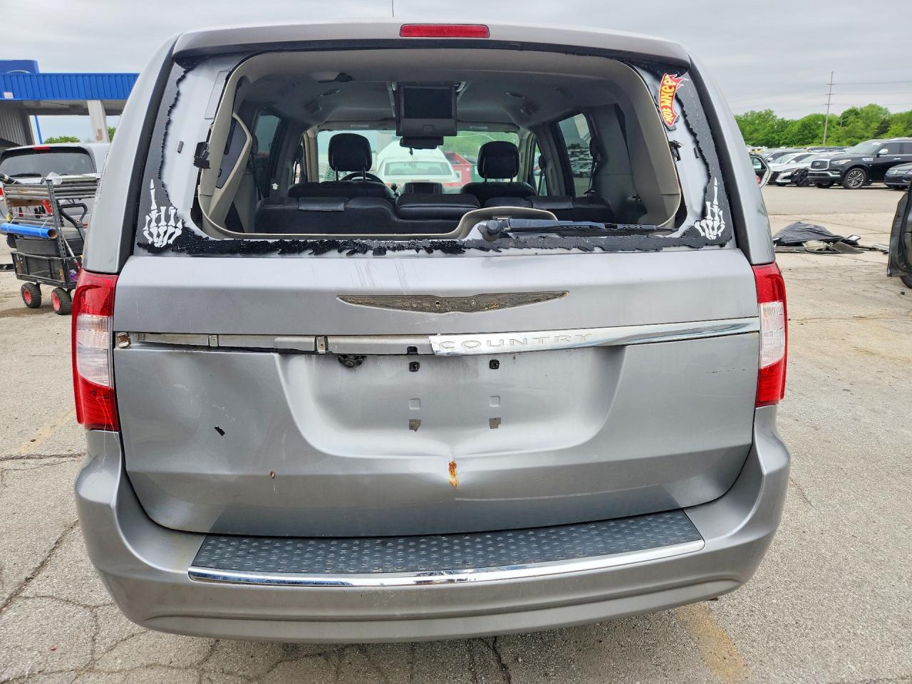 2015 CHRYSLER TOWN & COUNTRY TOURING photo 11