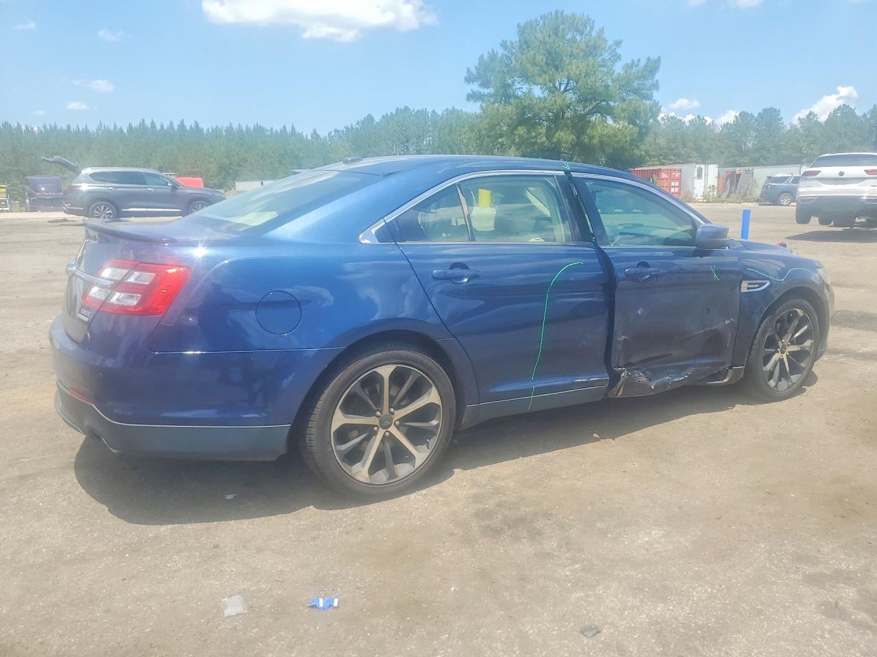 2016 FORD TAURUS SEL photo 3