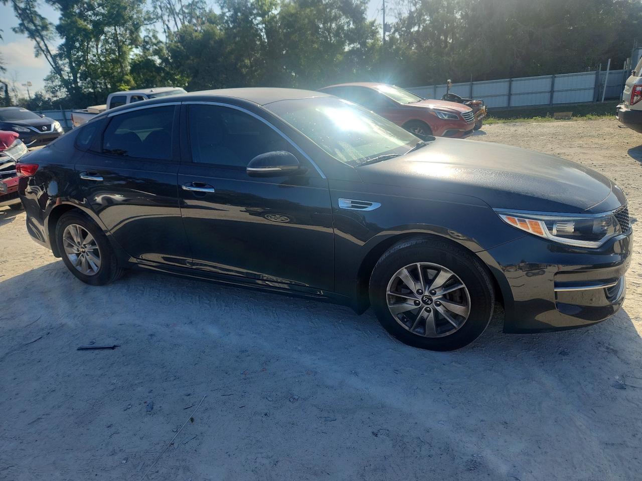 2016 KIA OPTIMA LX photo 10