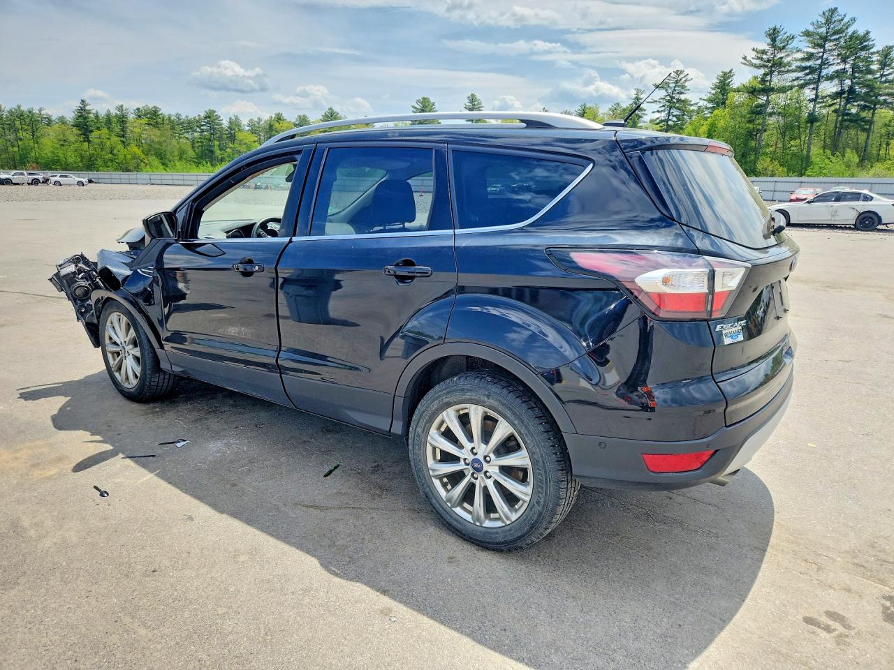 2017 FORD ESCAPE TITANIUM photo 3