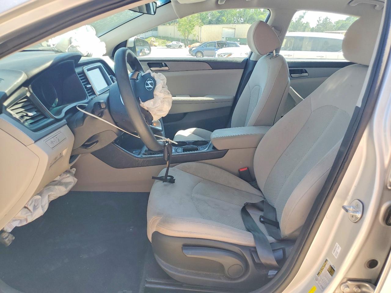 2018 HYUNDAI SONATA SE photo 7