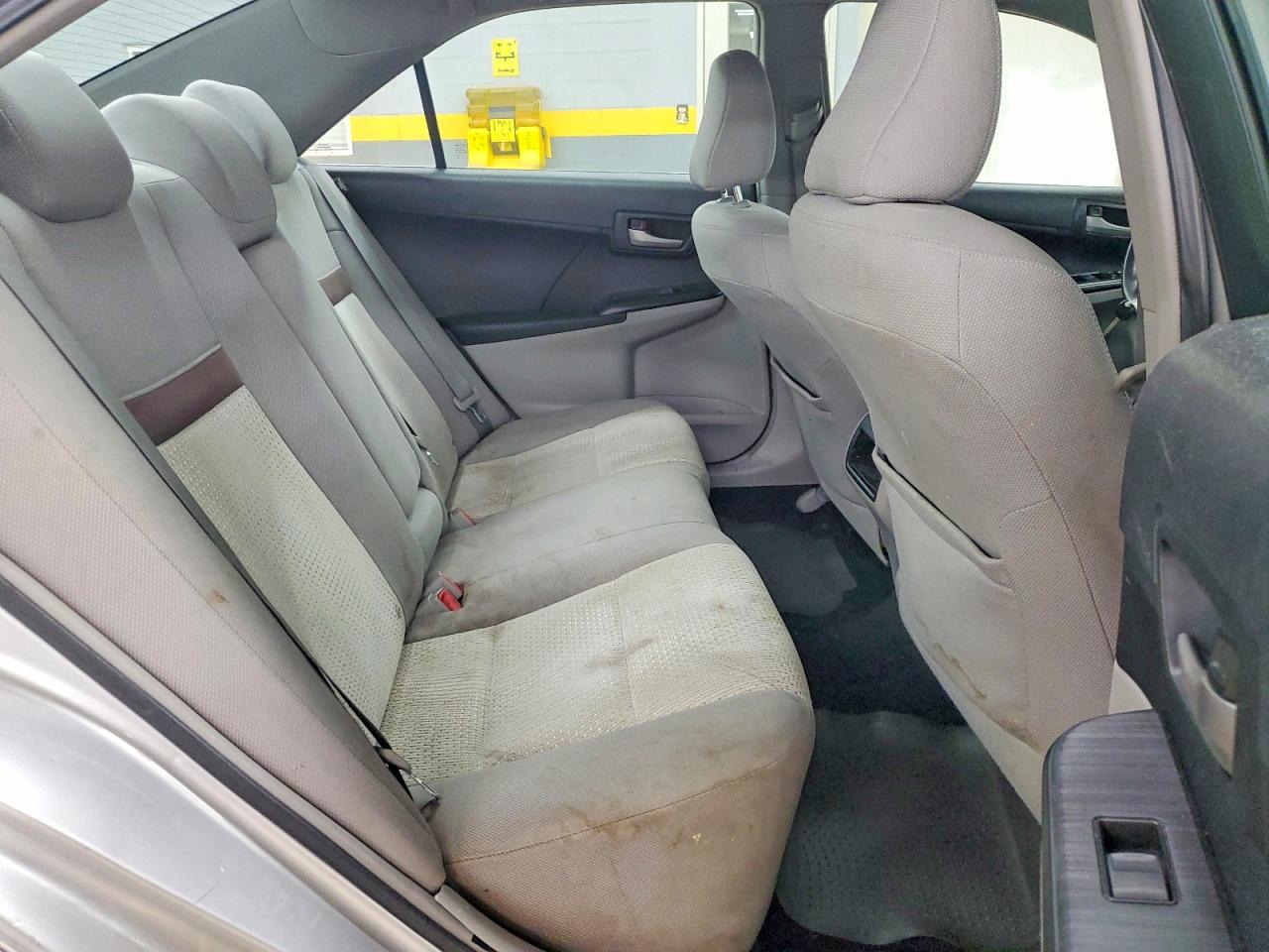 2012 TOYOTA CAMRY L photo 19