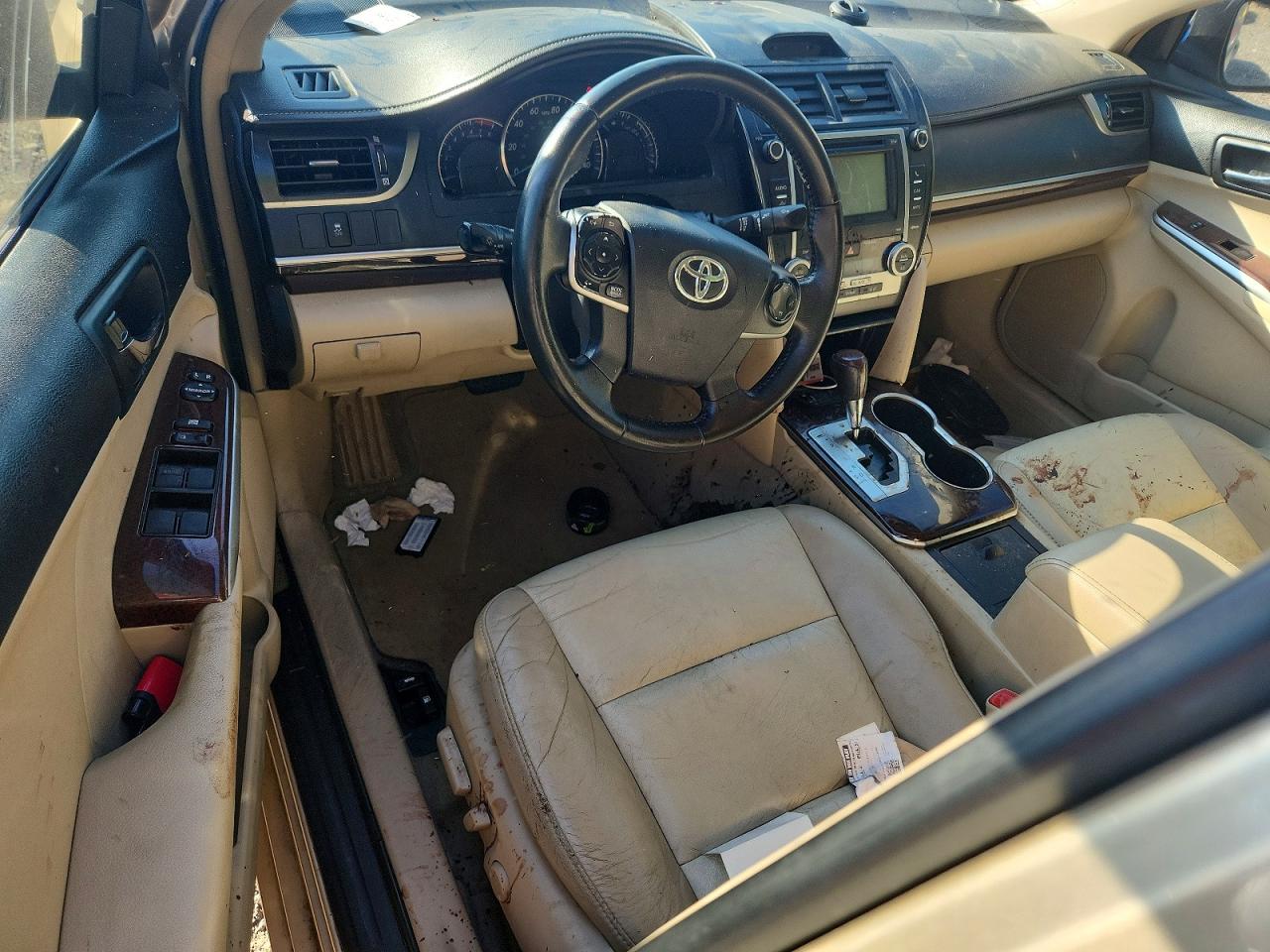 2012 TOYOTA CAMRY XLE V6 photo 15