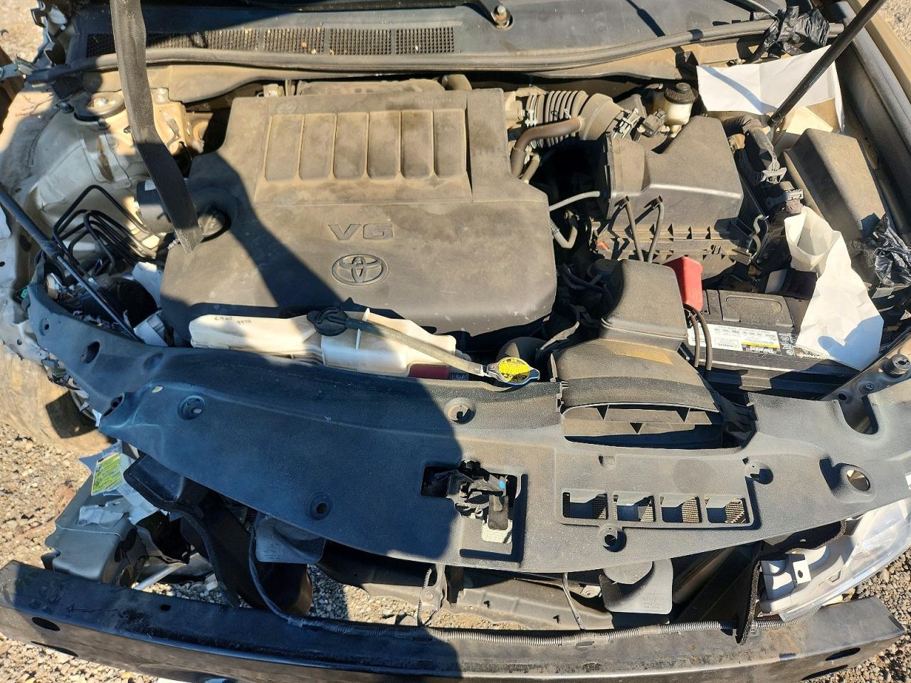 2012 TOYOTA CAMRY XLE V6 photo 21