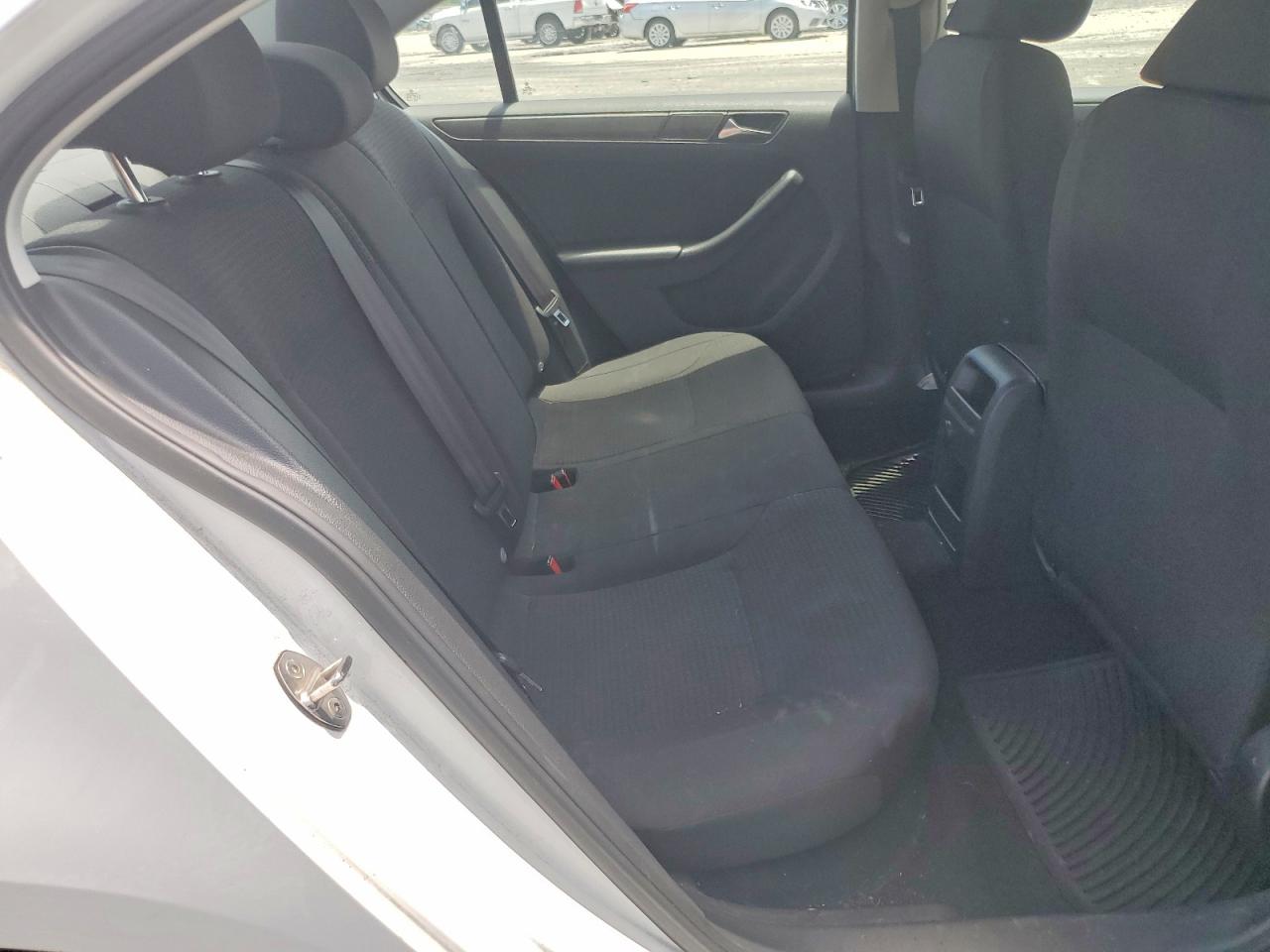 2016 VOLKSWAGEN JETTA S photo 19