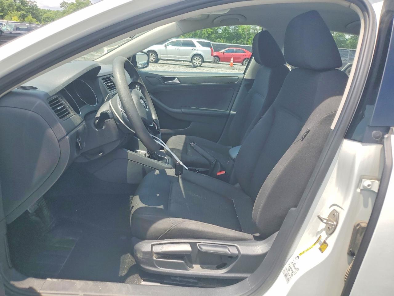 2016 VOLKSWAGEN JETTA S photo 13