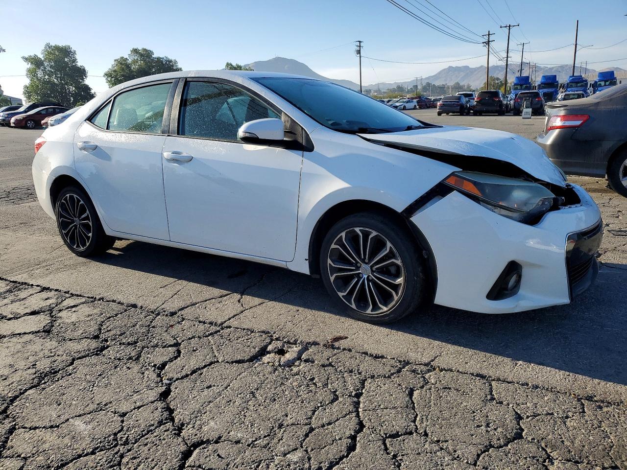 2014 TOYOTA COROLLA S PLUS photo 7