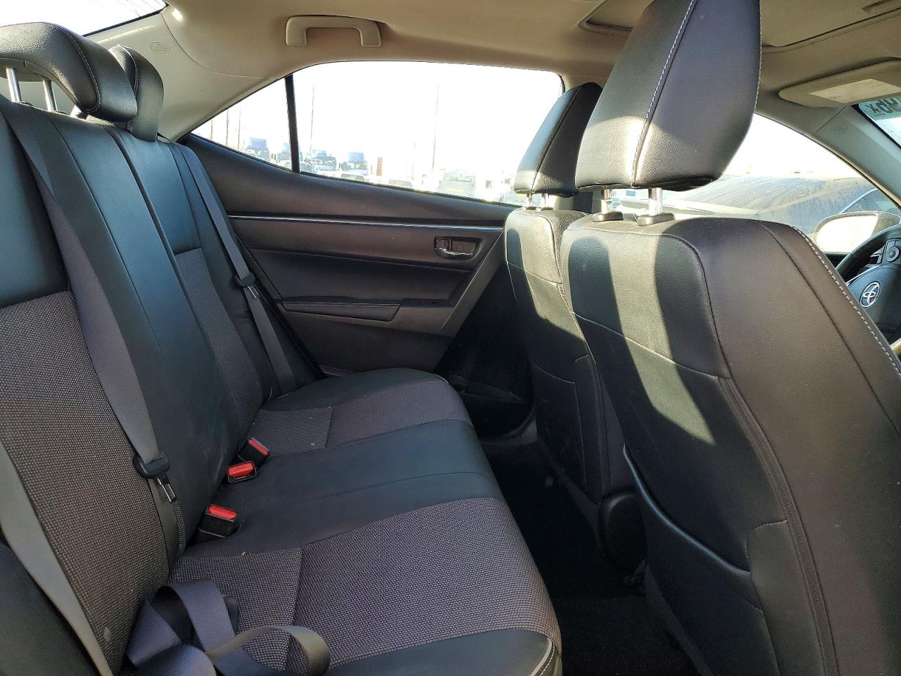 2014 TOYOTA COROLLA S PLUS photo 19