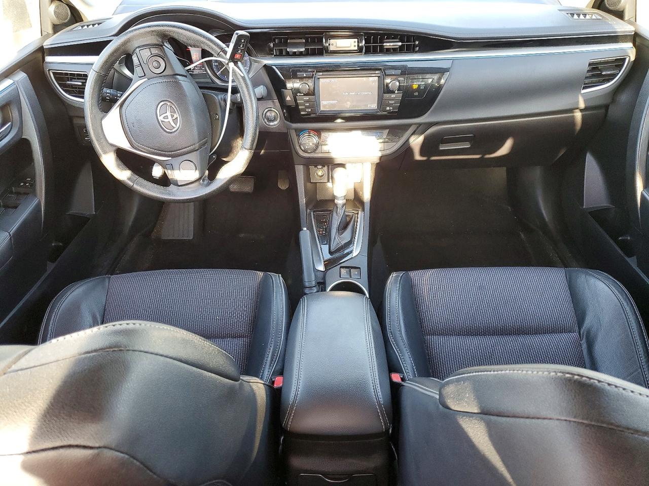 2014 TOYOTA COROLLA S PLUS photo 15