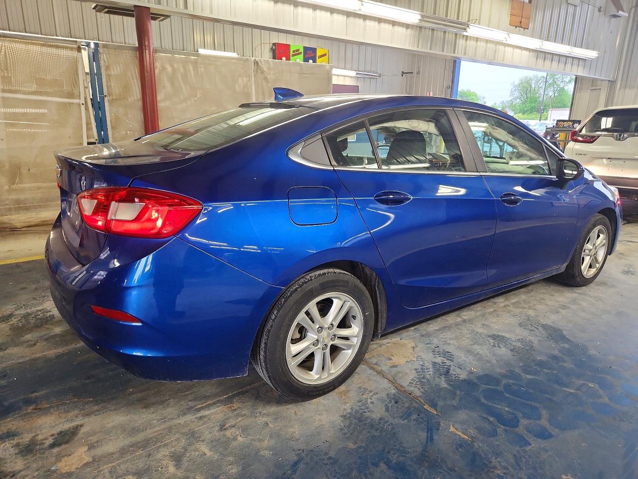 2016 CHEVROLET CRUZE LT photo 5