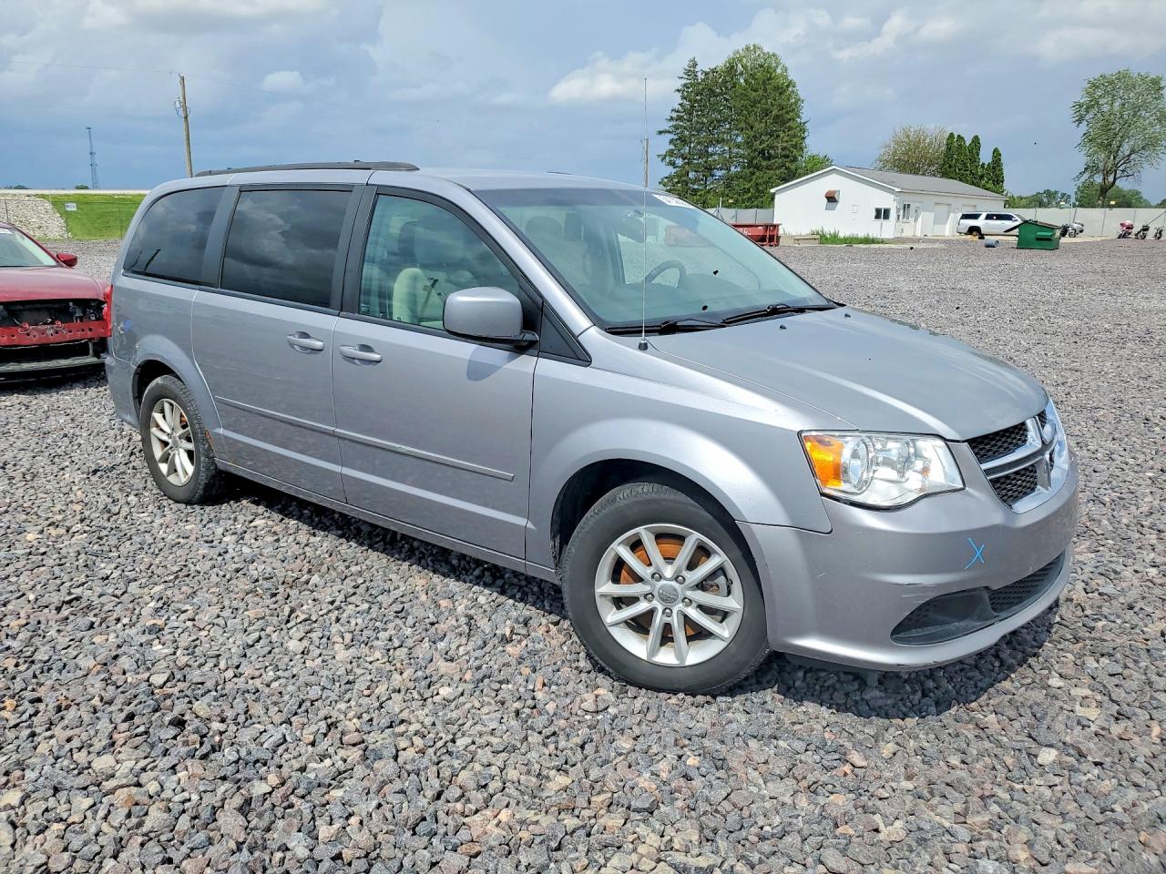 2015 DODGE GRAND CARAVAN SXT photo 4