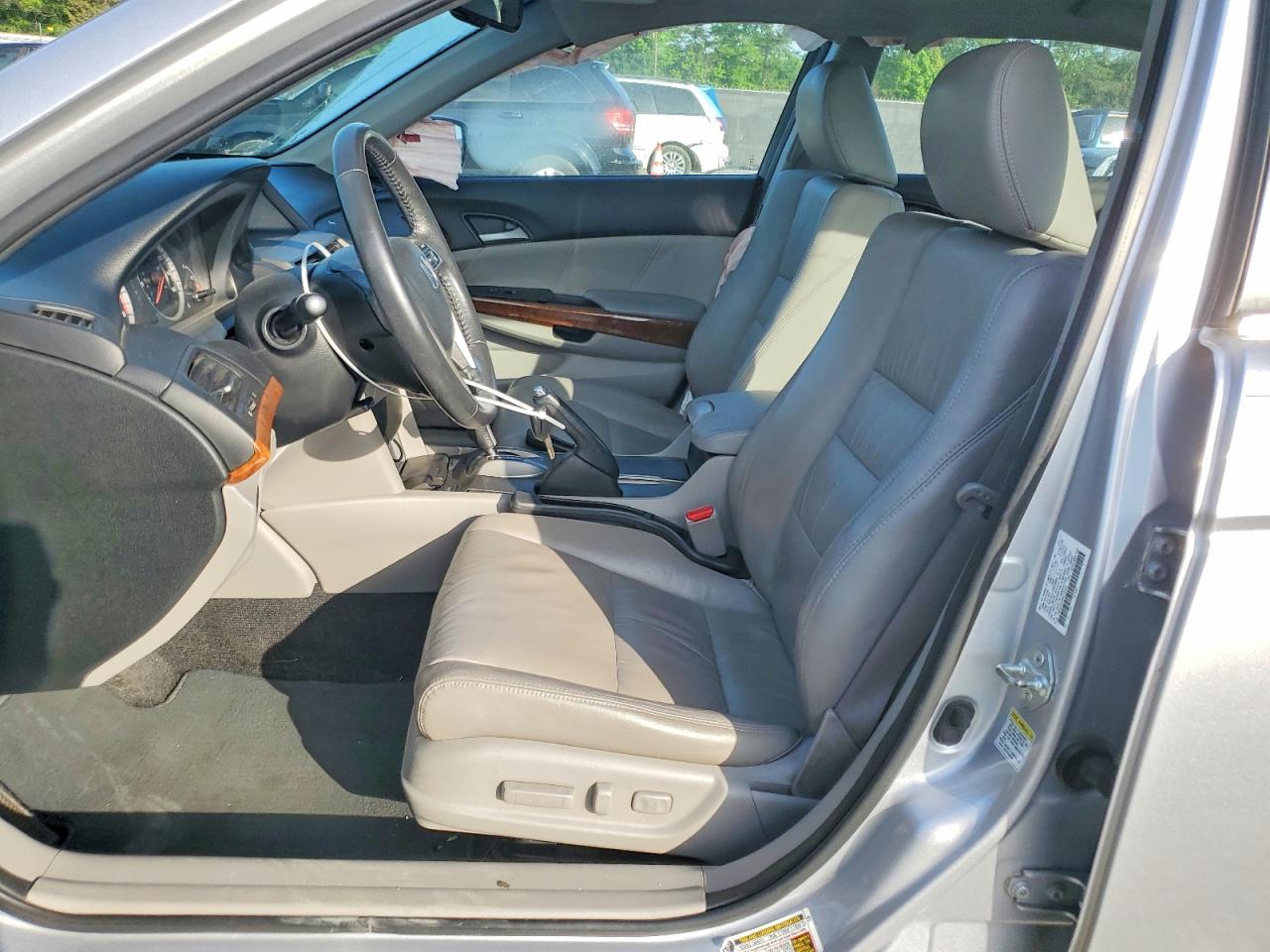 2011 HONDA ACCORD EXL photo 19