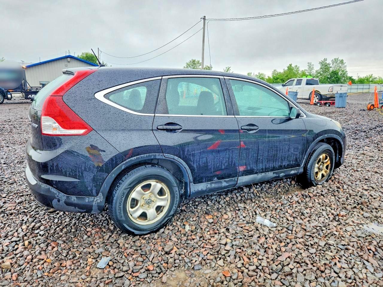 2013 HONDA CR-V LX photo 5