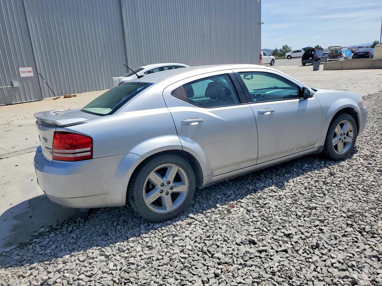 2010 DODGE AVENGER R photo 7