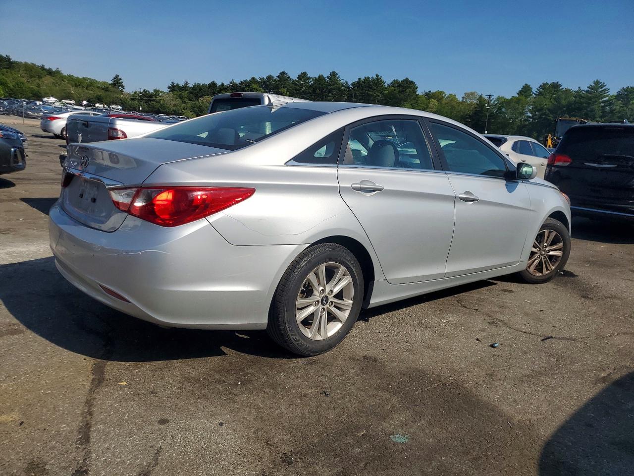 2011 HYUNDAI SONATA GLS photo 5