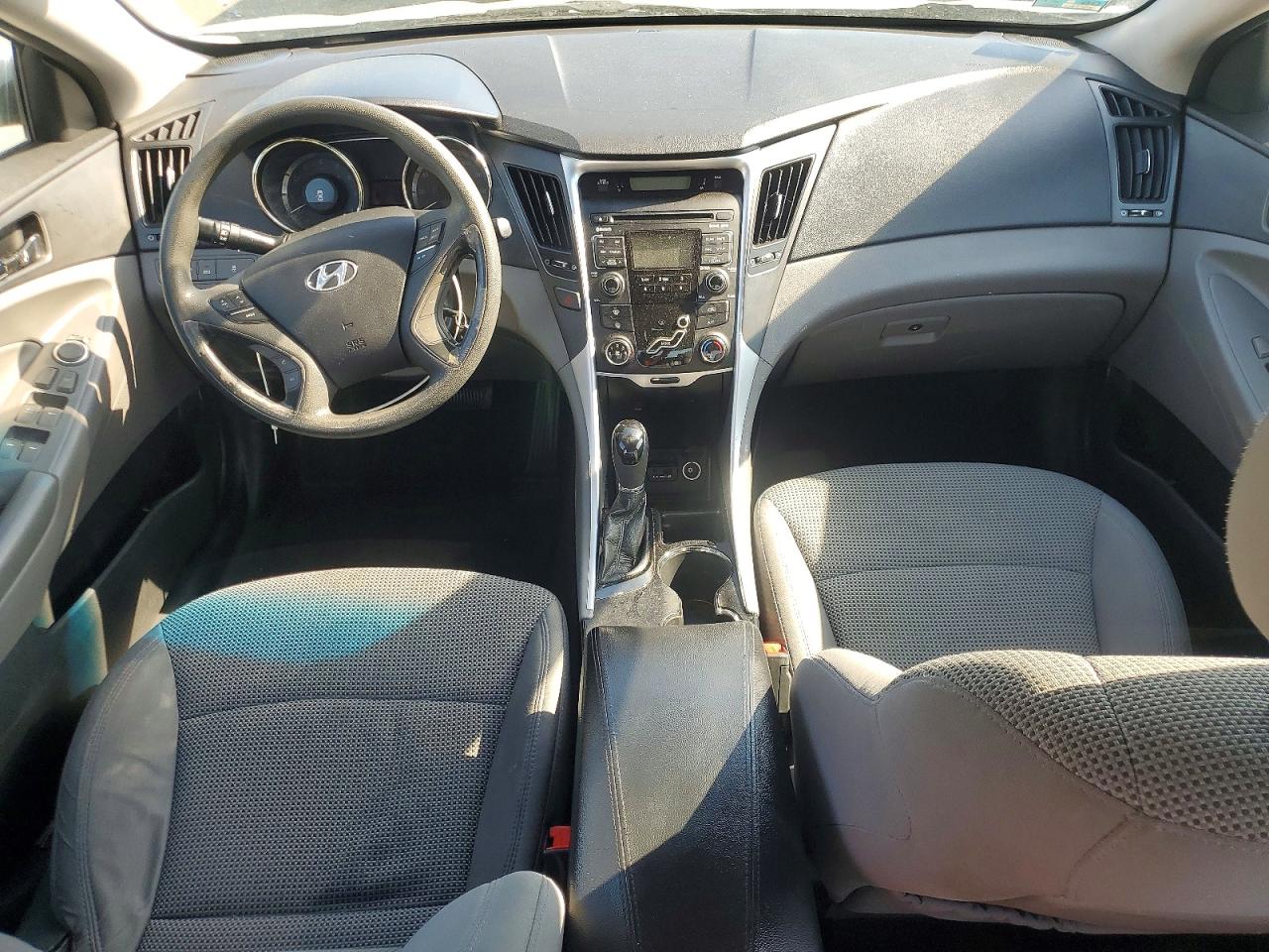 2011 HYUNDAI SONATA GLS photo 15