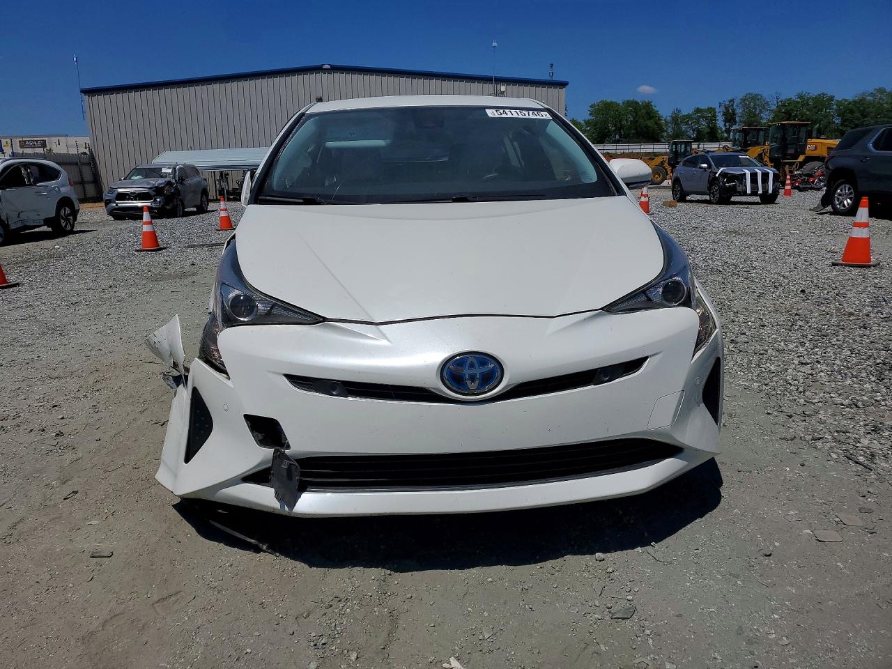 2017 TOYOTA PRIUS TWO photo 5