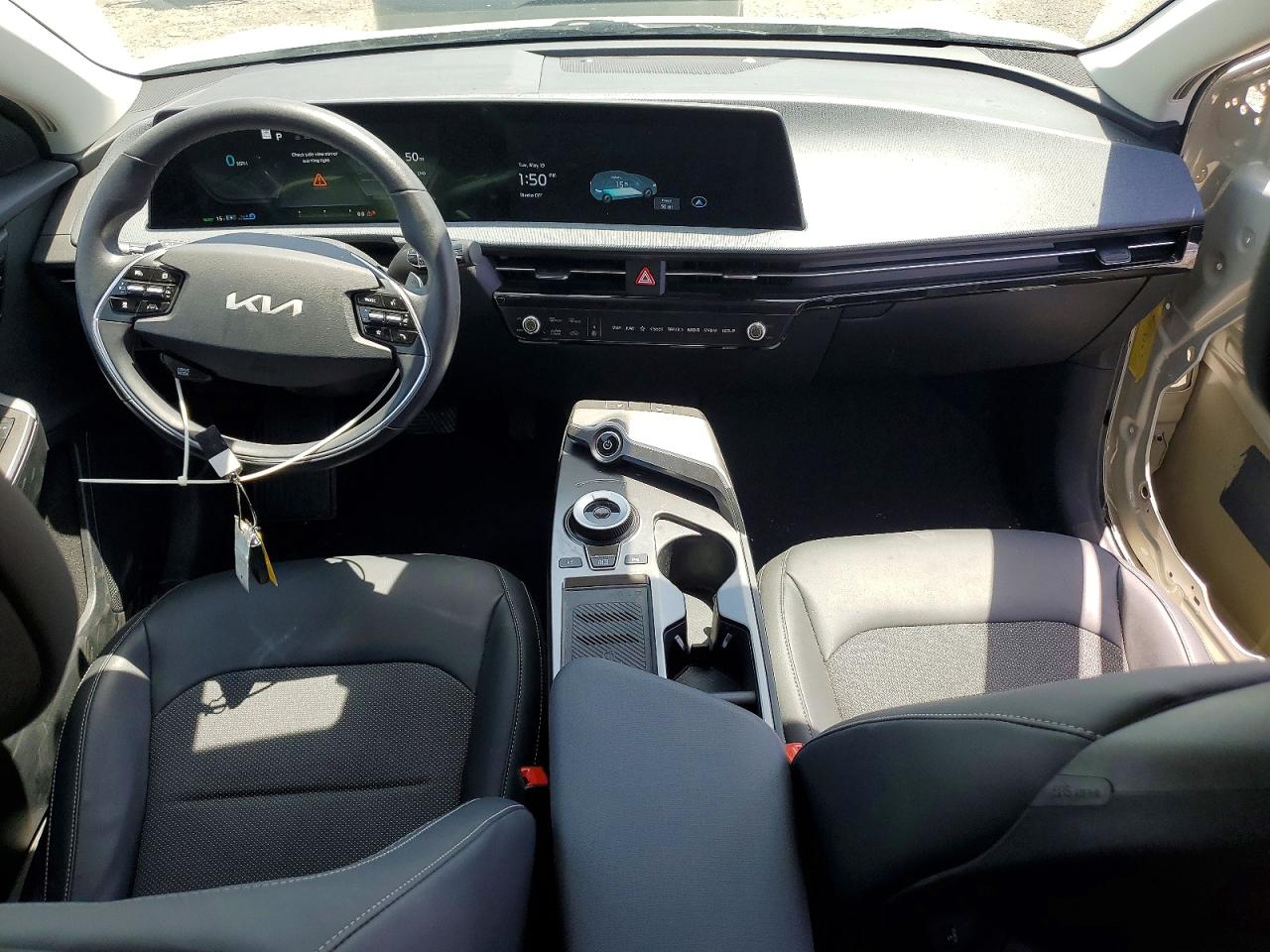 2024 KIA EV6 LIGHT LONG RANGE photo 22
