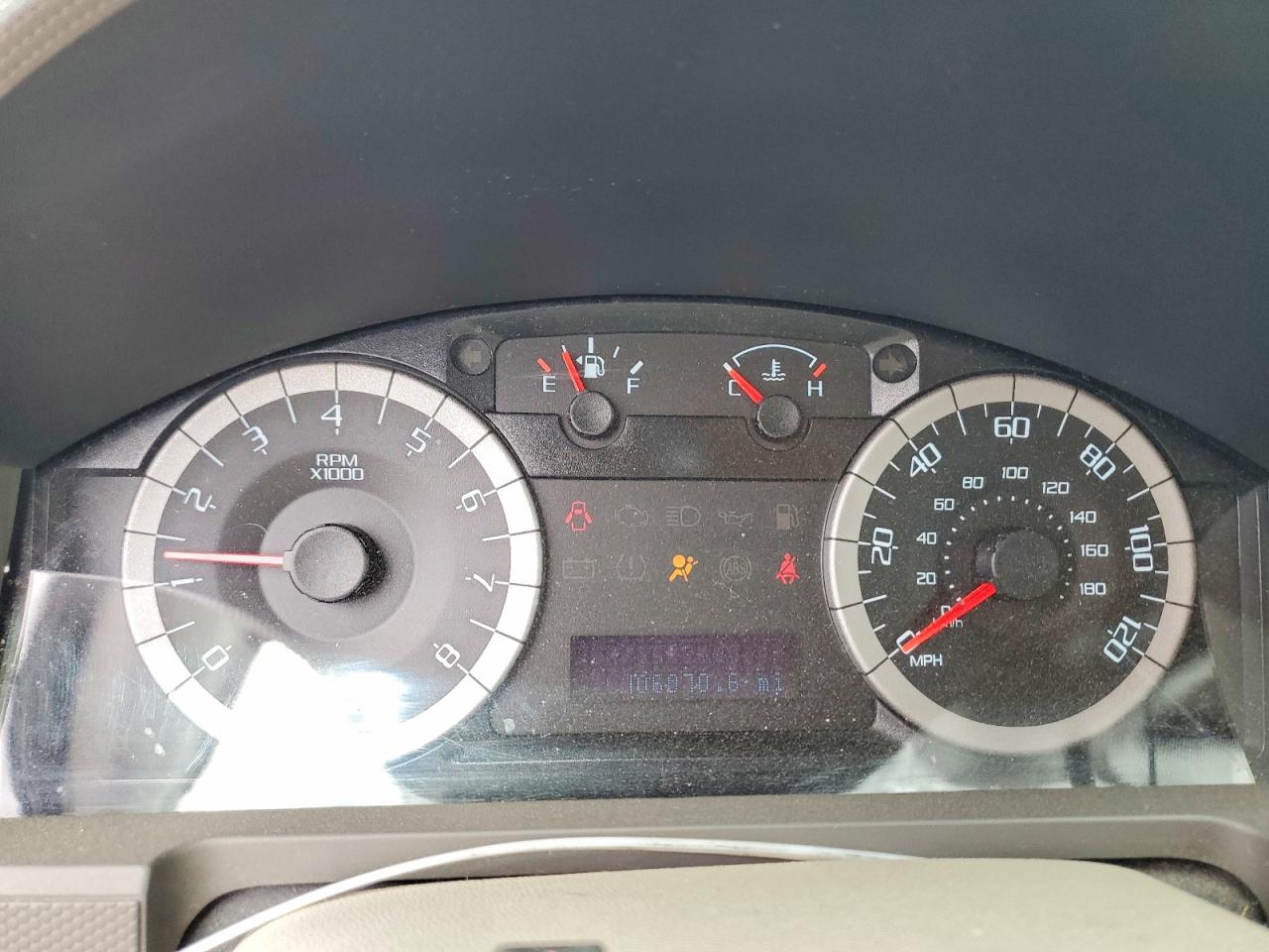 2011 FORD ESCAPE XLT photo 25