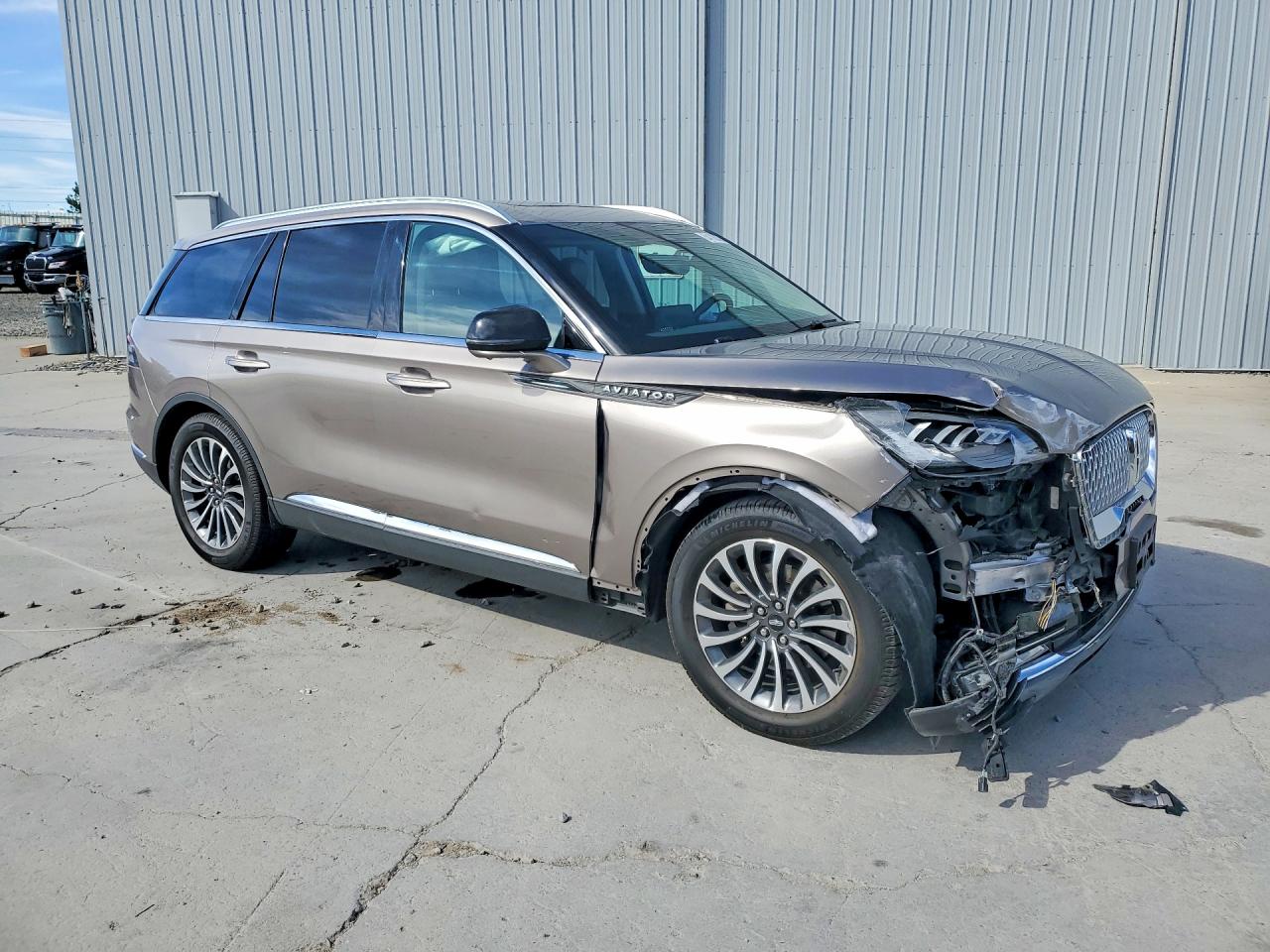 2021 LINCOLN AVIATOR RESERVE photo 10