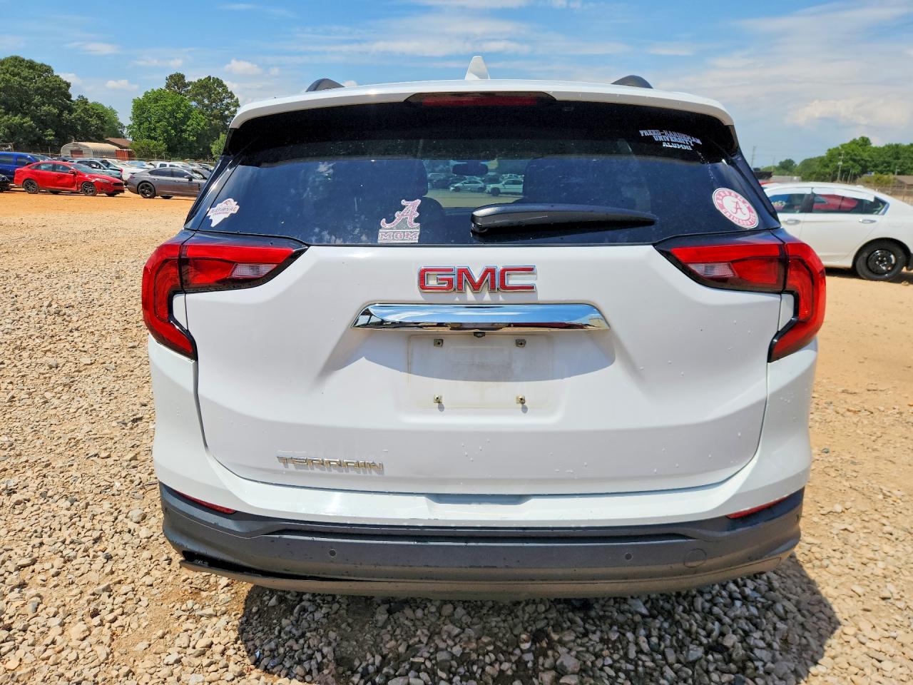 2018 GMC TERRAIN SLE photo 11