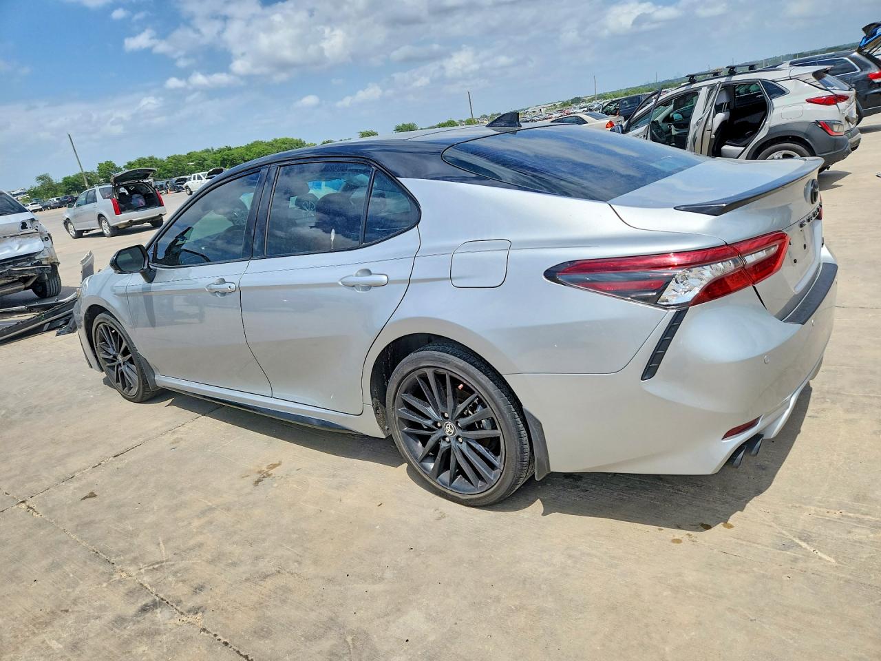 2024 TOYOTA CAMRY XSE V6 photo 3
