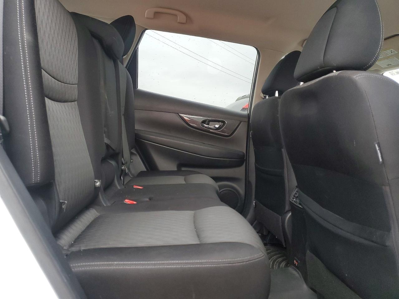 2020 NISSAN ROGUE SV photo 11