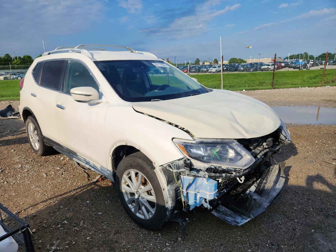 2020 NISSAN ROGUE SV photo 4