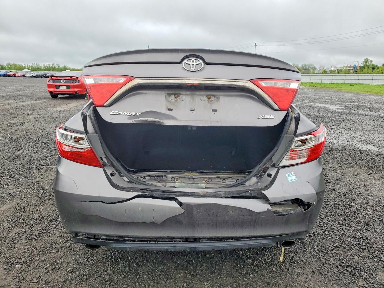2015 TOYOTA CAMRY XLE V6 photo 16