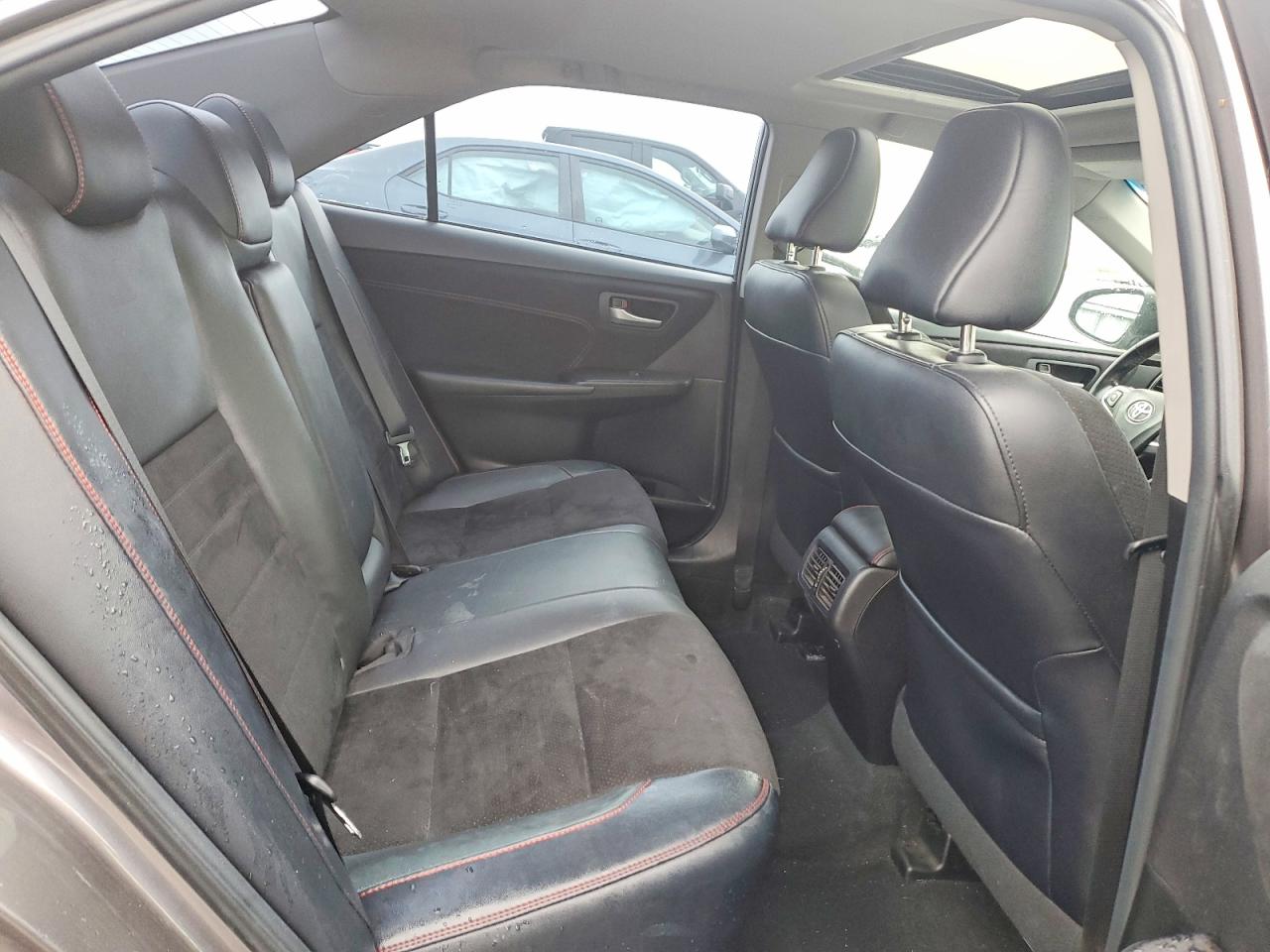 2015 TOYOTA CAMRY XLE V6 photo 28
