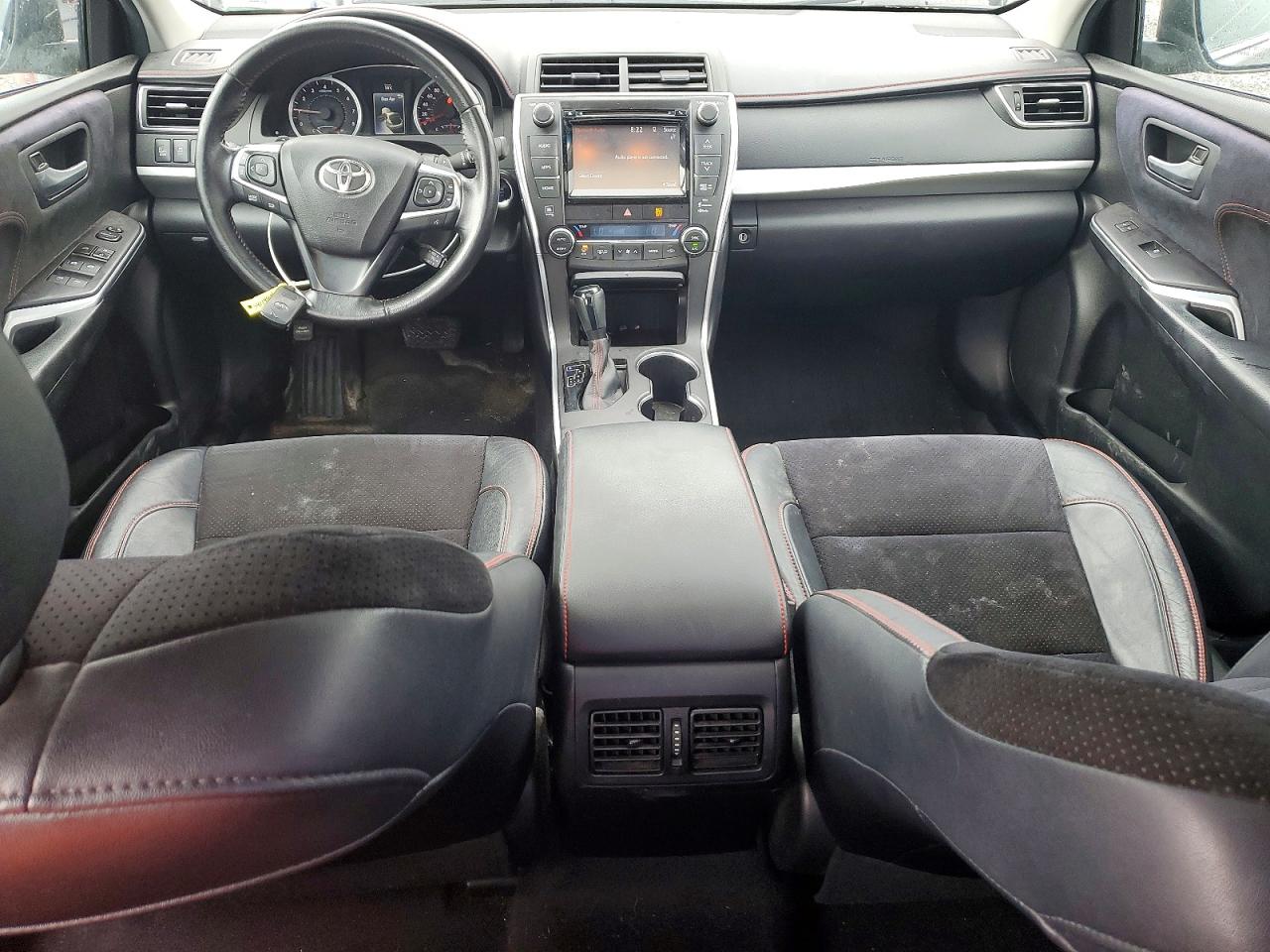 2015 TOYOTA CAMRY XLE V6 photo 22