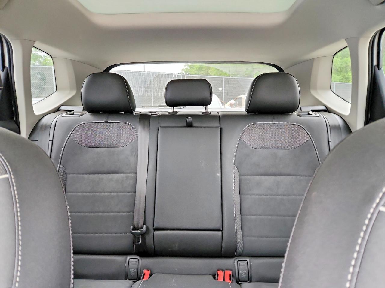 2024 VOLKSWAGEN TAOS SE photo 19