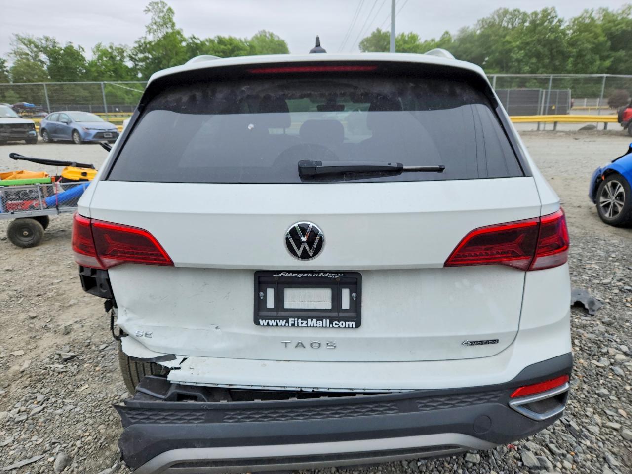2024 VOLKSWAGEN TAOS SE photo 11