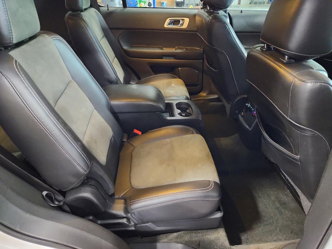 2015 FORD EXPLORER XLT photo 31