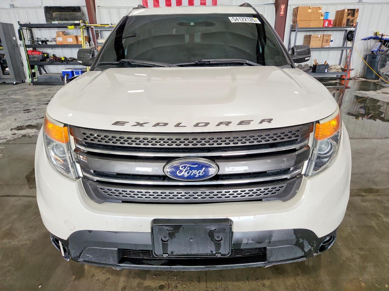 2015 FORD EXPLORER XLT photo 13