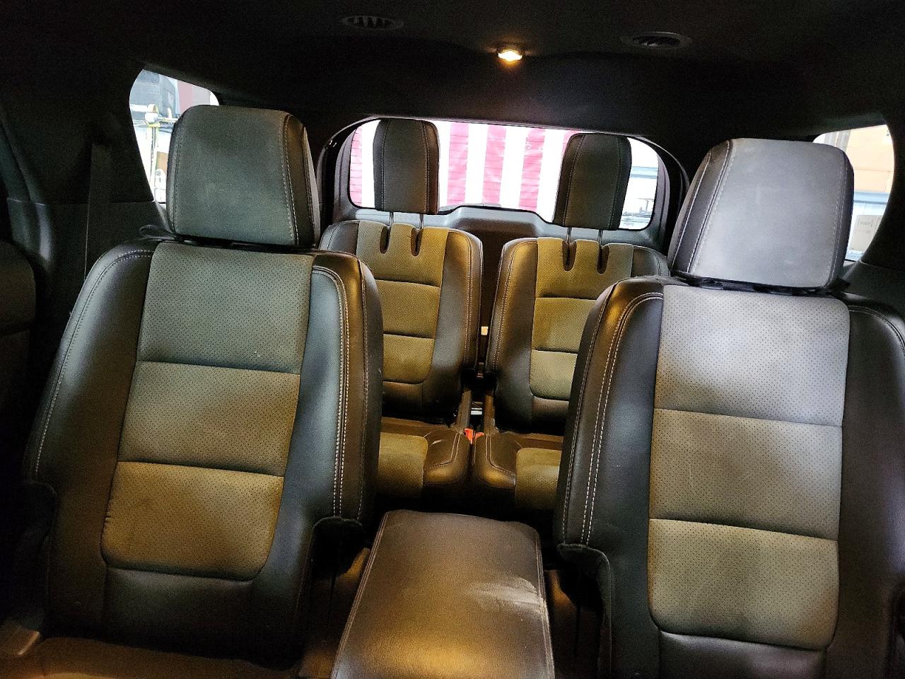 2015 FORD EXPLORER XLT photo 28