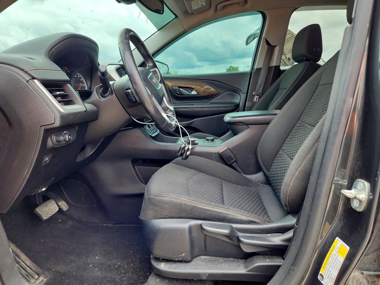 2018 GMC TERRAIN SLE photo 13