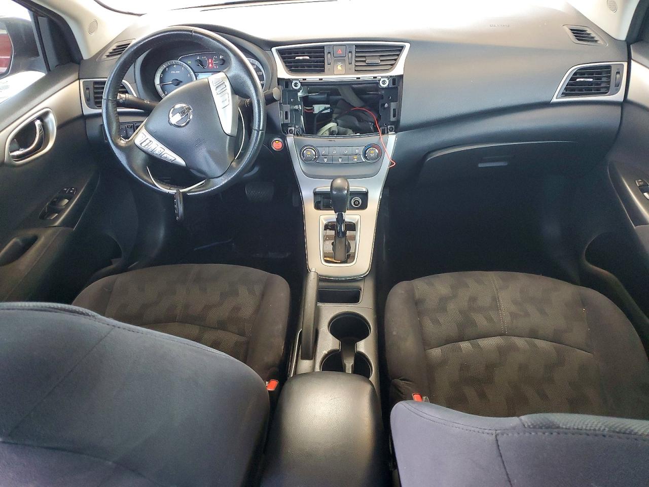 2013 NISSAN SENTRA S photo 8