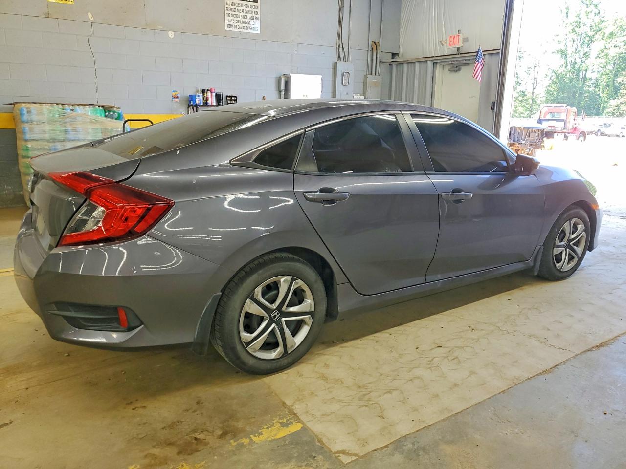 2016 HONDA CIVIC LX photo 5