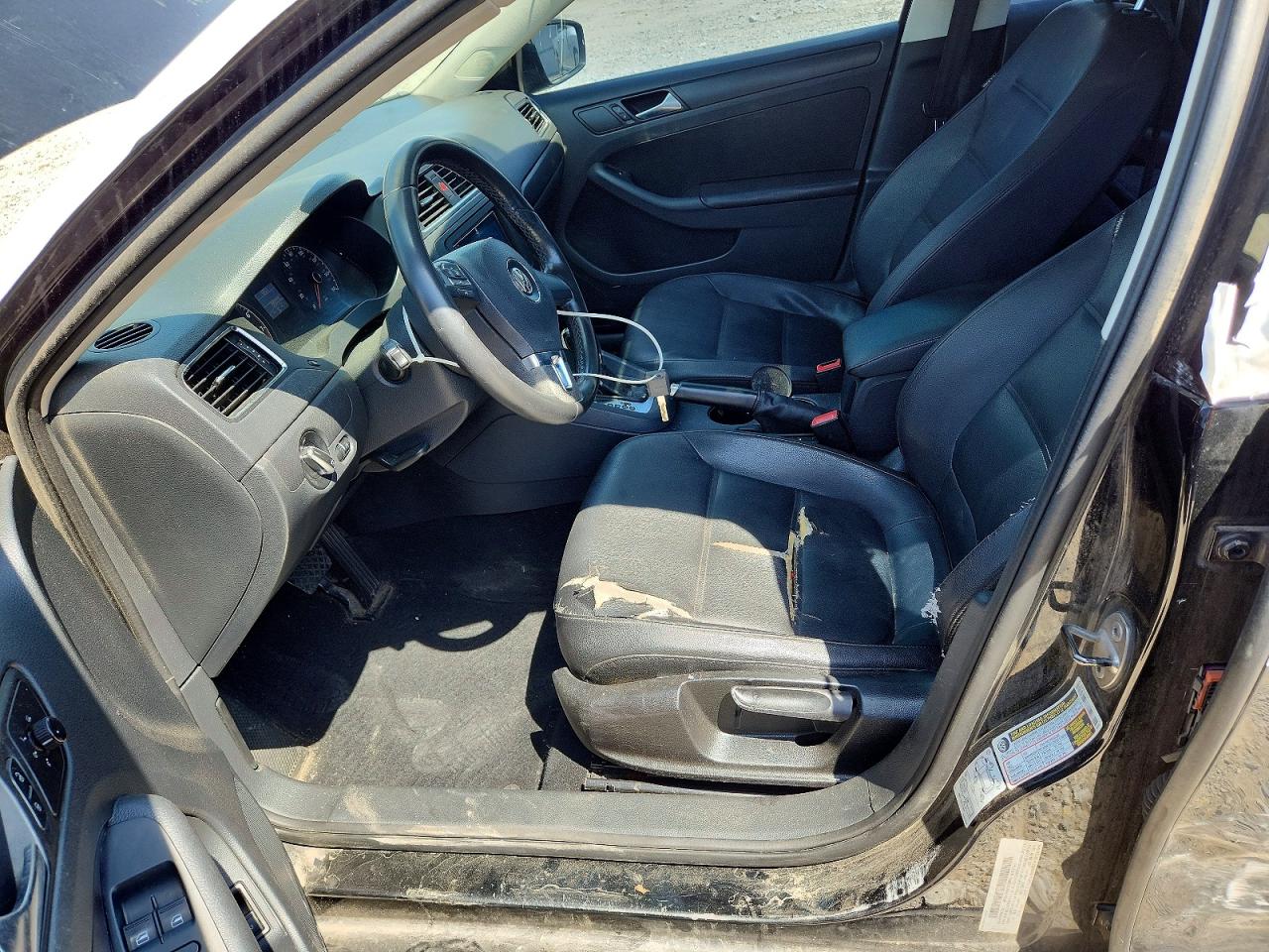 2011 VOLKSWAGEN JETTA SE photo 7