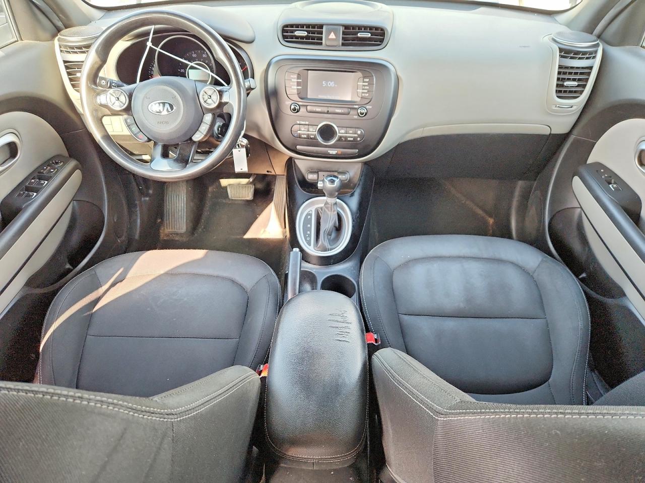2017 KIA SOUL + photo 15